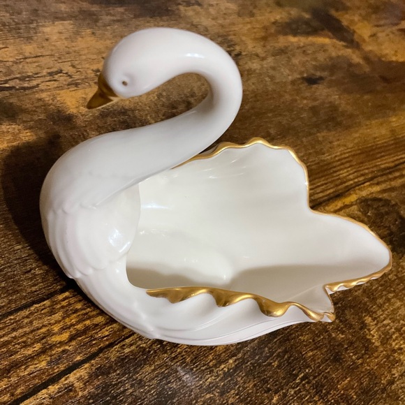 Lenox Vintage White Porcelain 24k Gold Trimmed Swan Trinket Made in the USA - Picture 2 of 6